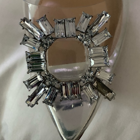 Dress shoes worn once. Size is 8.5 but fits more for an 8. - Picture 2 of 4